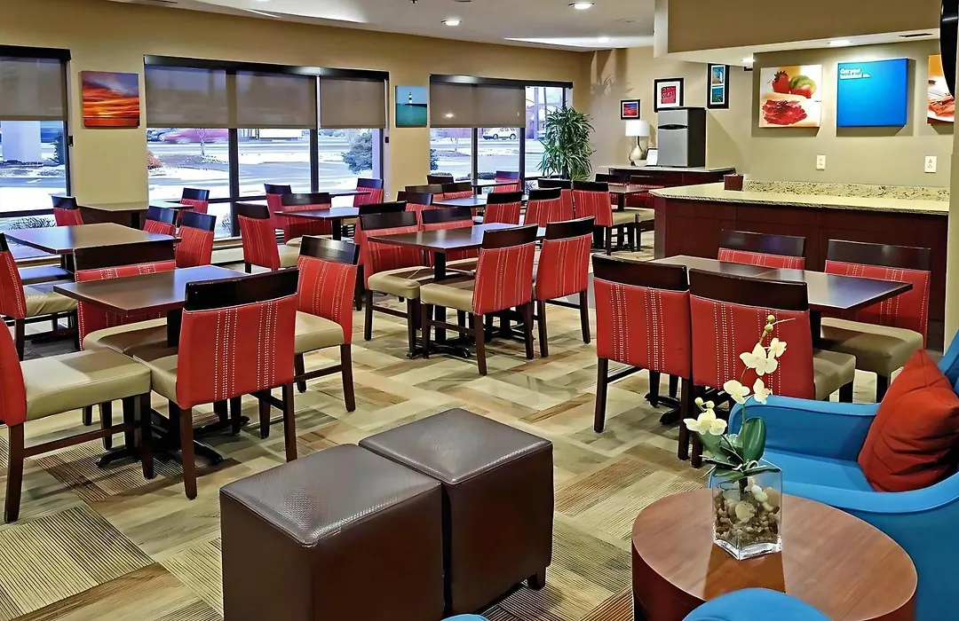 Comfort Inn, Erie - Near Presque Isle-1